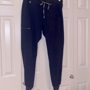 FIGS Zamora Scrub Bottoms in Navy